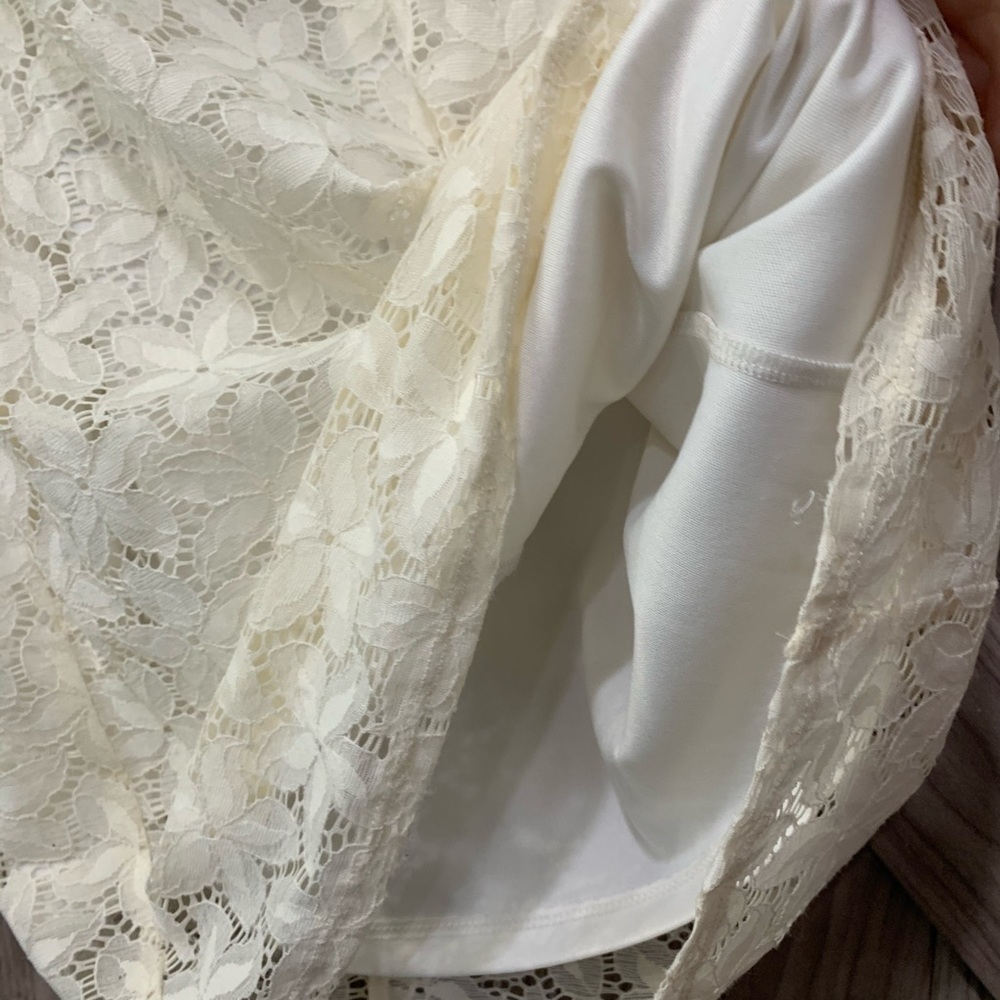Ivory Lace Dress - Picture 4 of 4